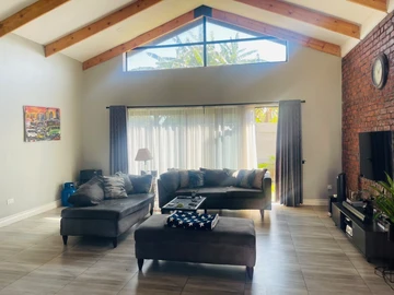 2 Bedroom Garden Flat
