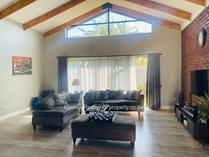 Greendale apartment for Sale (Sole Mandate)