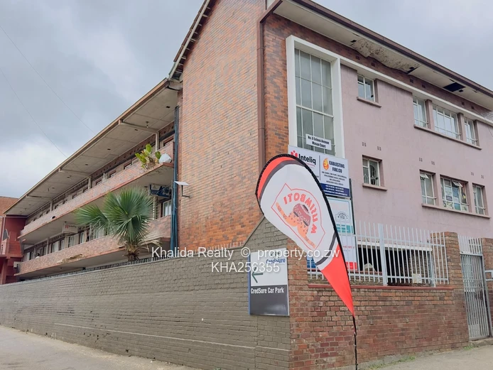 Bedsitter For Sale at Cnr Seluous Avenue and 2nd Street (Sole Mandate)