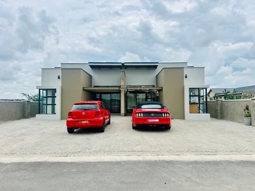 6 Bedroom House