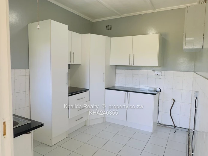 Avondale Flat for rent
