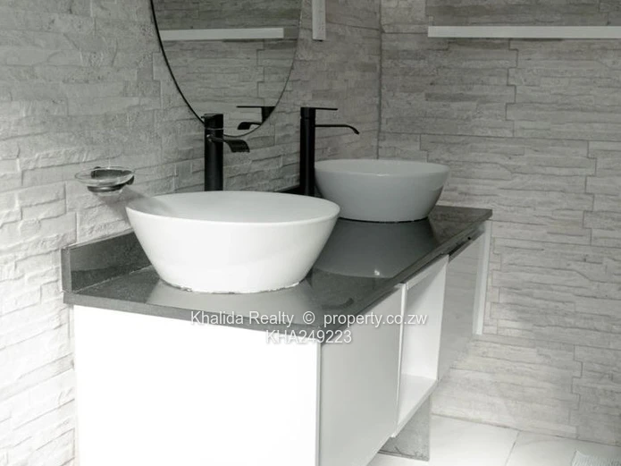 Arlington Neat Property On 2000sqm (Sole Mandate)