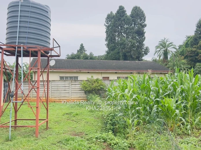 Marlborough Property With 3 Dwellings For Sale ?? Off Marlborough Drive. 