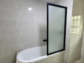 3 Bedroom Flat & Apartment