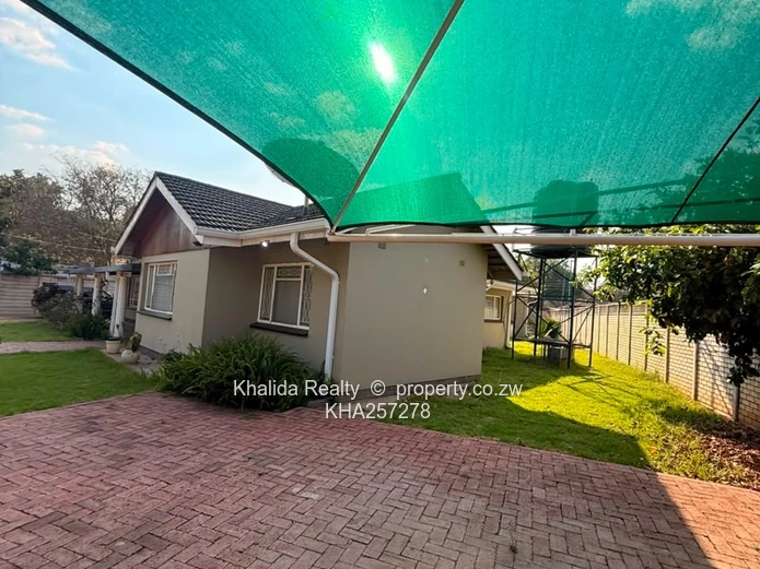 Eastlea Commercial property for rent 