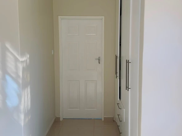 4 Bedroom Flat & Apartment