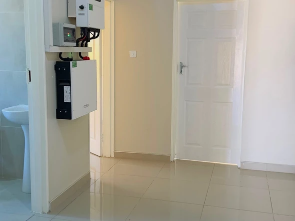 4 Bedroom Flat & Apartment
