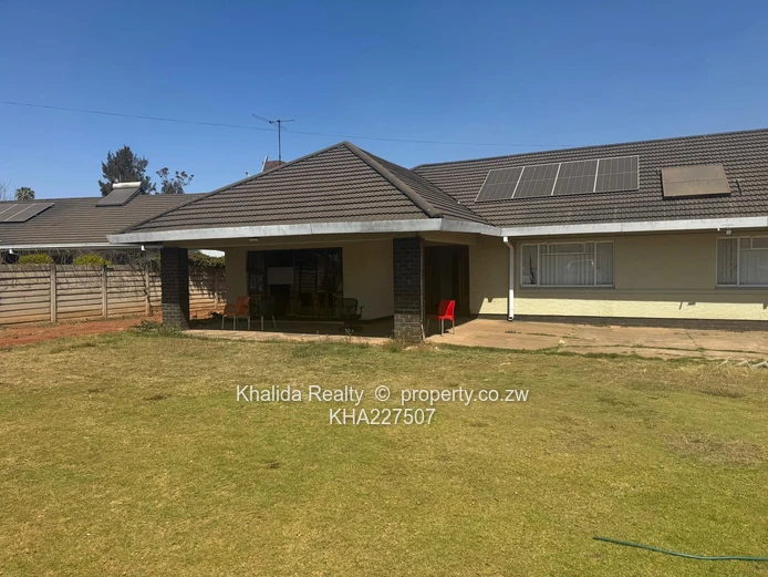 Commercial property to rent in Belvedere 