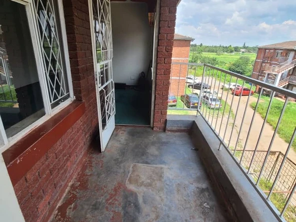 3 Bedroom Flat & Apartment