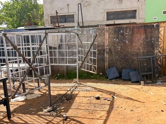 Chitungwiza Makoni shop for sale 