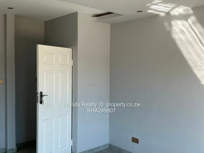 Recently Built & Ready for Occupation, 3 bedroom family home in Rainham Park Gated Community.