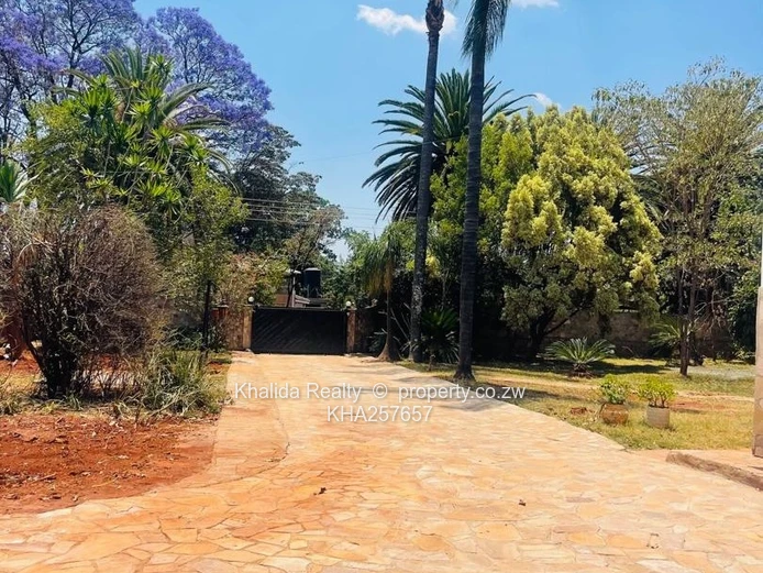 Greendale North – Double-Storey House For Sale
