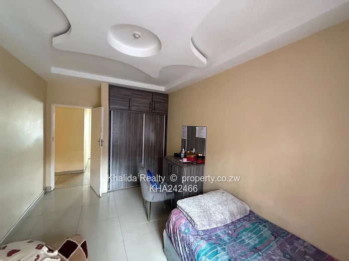 Waterfalls Mainway Meadows house for sale  (Sole Mandate)