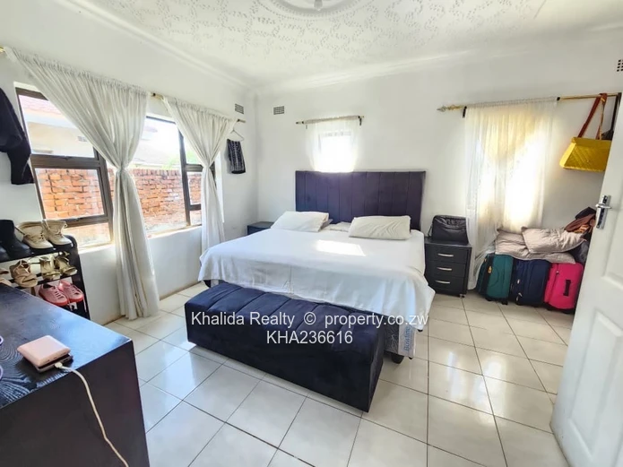 Madokero Estate House For Sale (Sole Mandate)