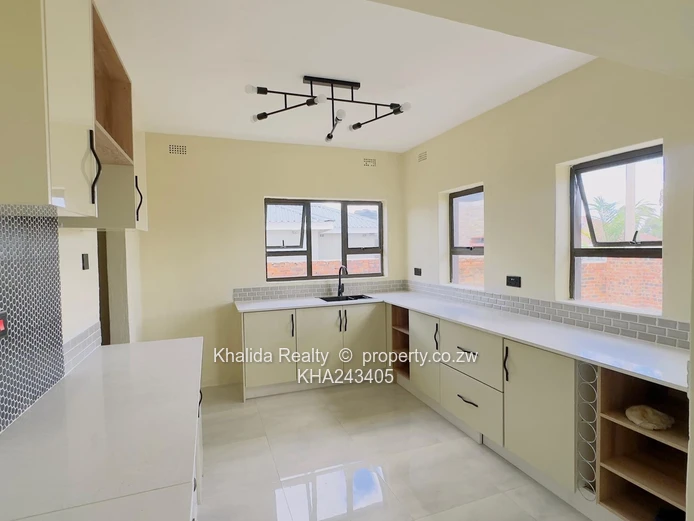 Newly Built Arlington Estate Property For Sale (Sole Mandate)