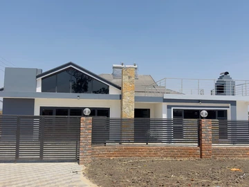 4 Bedroom House