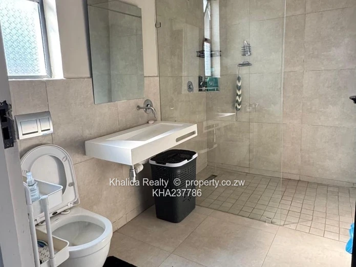 Greendale Peakwood Village Modern House  For Sale 