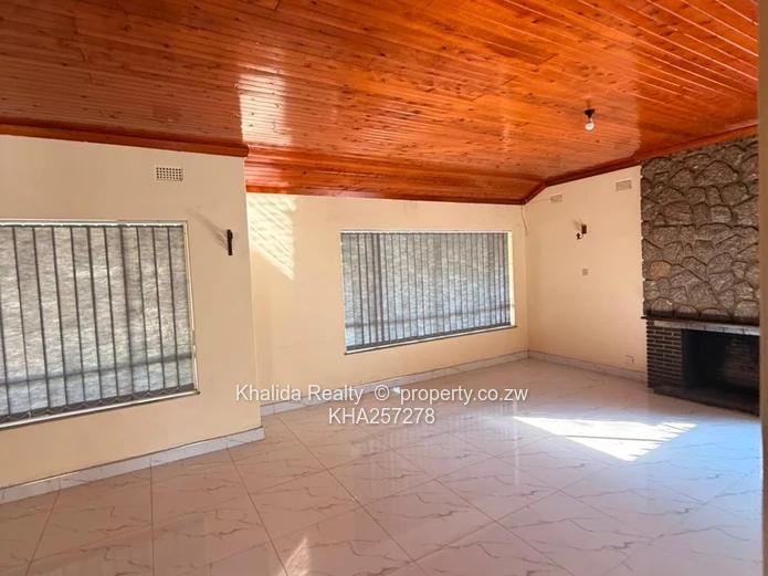 Eastlea Commercial property for rent 