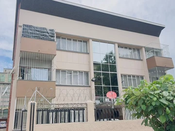 Flat & Apartment