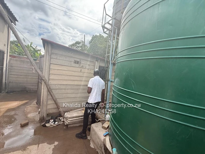 Prime Business Opportunity in Chitungwiza,Makoni