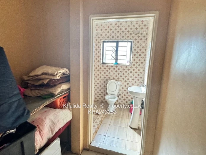 Dzivarasekwa extension house for rent