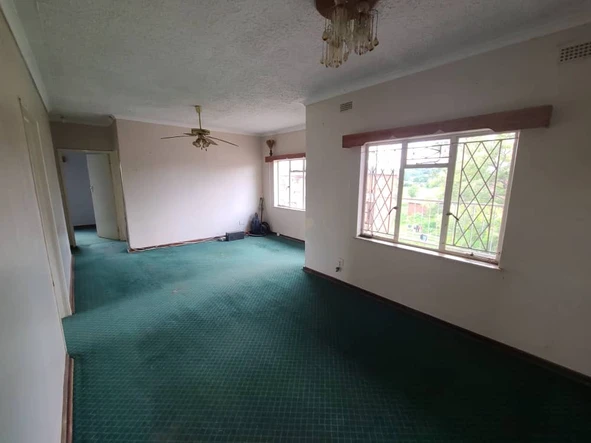 3 Bedroom Flat & Apartment