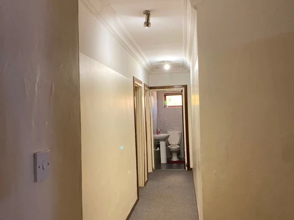 9 Bedroom House