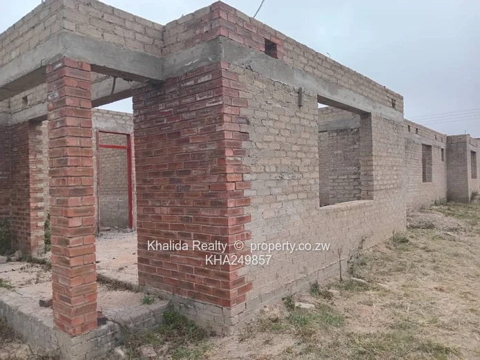Partially Built 5-Bed Home On 875M² – Chivhu