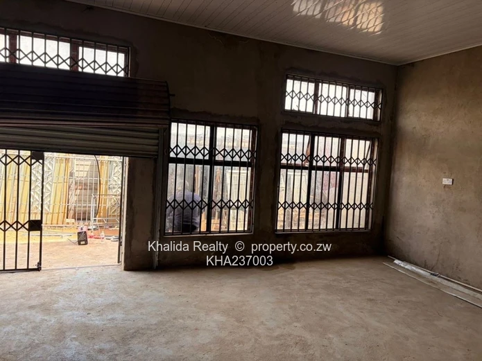 Chitungwiza Makoni shop for sale 