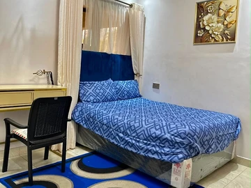 9 Bedroom House