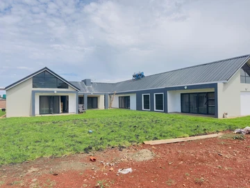 5 Bedroom House