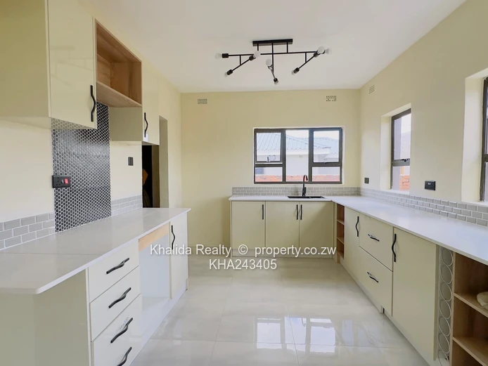 Newly Built Arlington Estate Property For Sale (Sole Mandate)