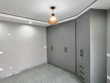 3 Bedroom Flat & Apartment