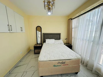 2 Bedroom Flat & Apartment