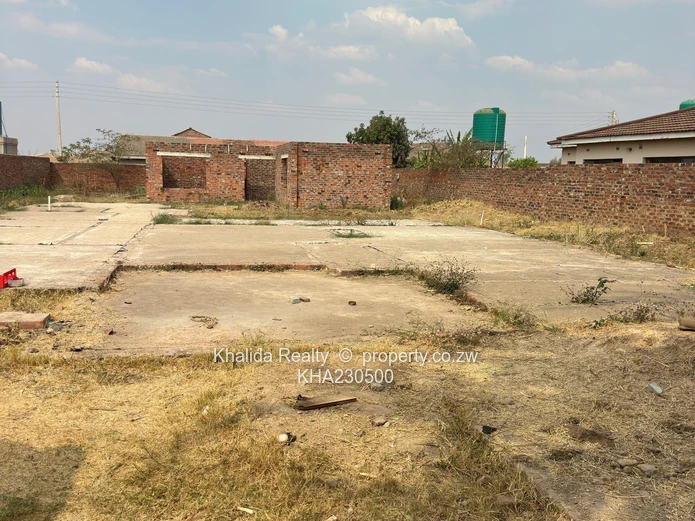 Fairview Stand for Sale in Phase 1 with slab and an incomplete 2 bed cottage