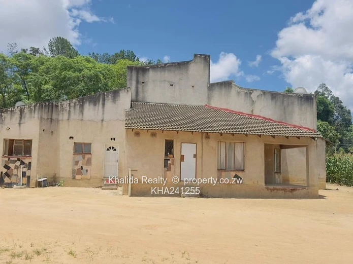 Hatfield Property with Twentydales Road Frontage for Sale