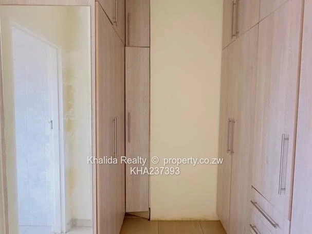 Fairview PROPERTY FOR SALE