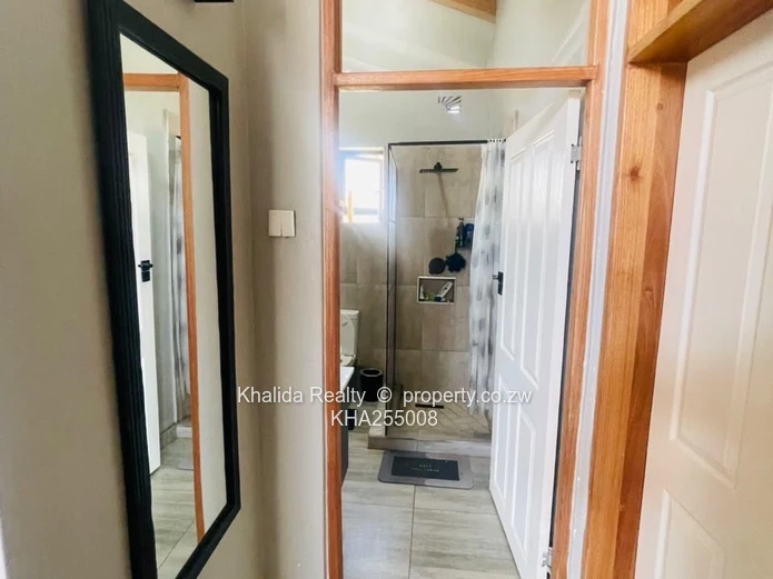 Greendale apartment for Sale (Sole Mandate)