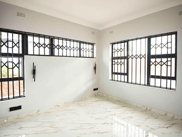 3 Bedroom Flat & Apartment