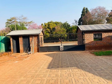 4 Unit Townhouse Complex