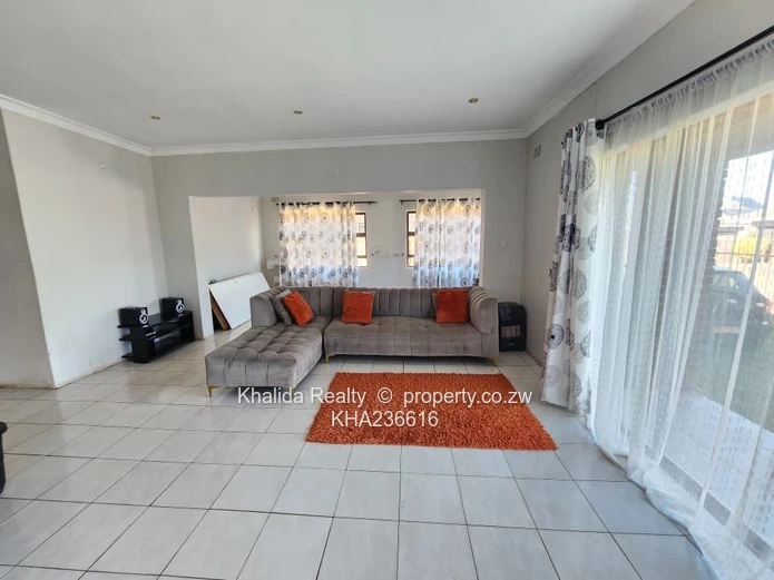 Madokero Estate House For Sale (Sole Mandate)