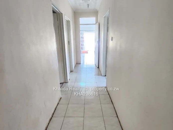 Madokero Estate House For Sale (Sole Mandate)