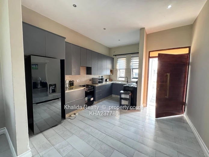 Greendale Peakwood Village Modern House  For Sale 