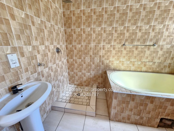 Madokero house for rent