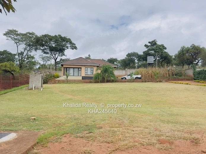 Gletwin Stand With A 3 Bedroomed Cottage For Sale