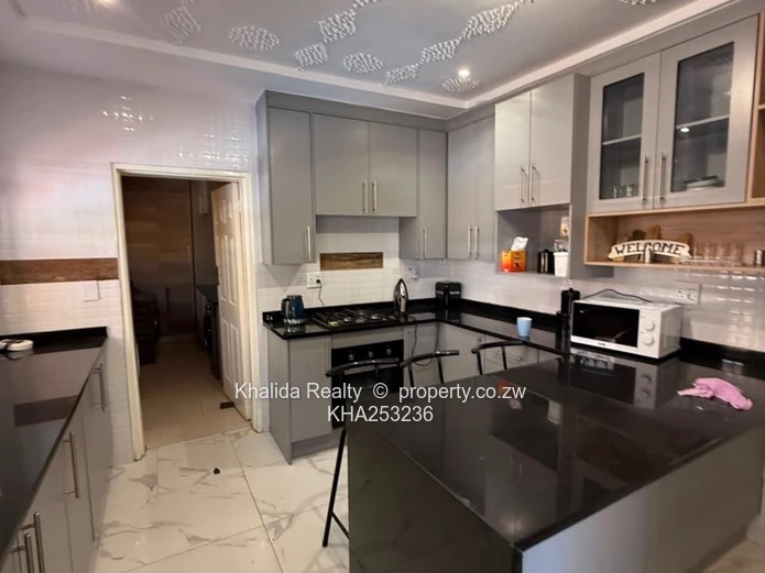 ARLINGTON | Executive 5-Bedrooms 4 en-suites Family Home
