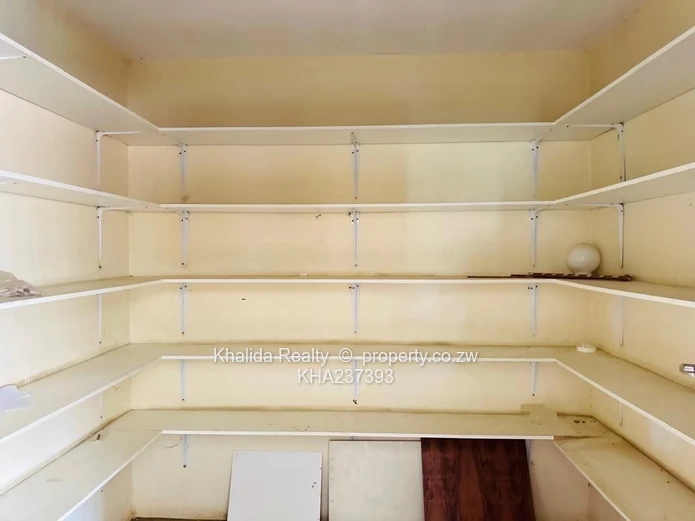 Fairview PROPERTY FOR SALE