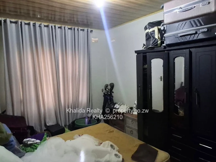 GOODHOPE WESTGATE LAND with a 2-BEDROOM COTTAGE FOR SALE