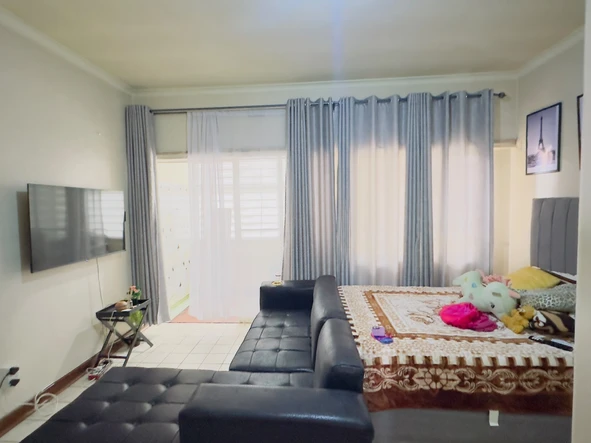 Flat & Apartment