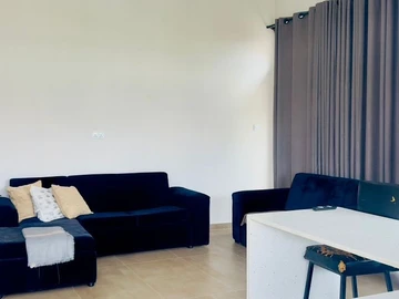 6 Bedroom House